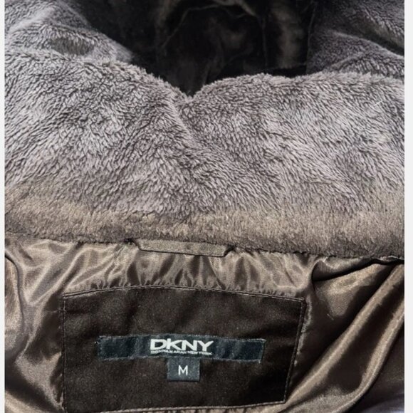 DKNY Quilted Down Detachable Hooded Puff Parka Winter Coat size M - Picture 10 of 10